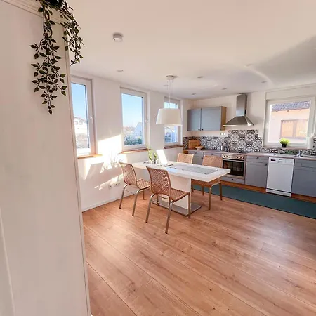 Helle Und Gemuetliche Ferienwohnung In Lorsch Buitenkant foto