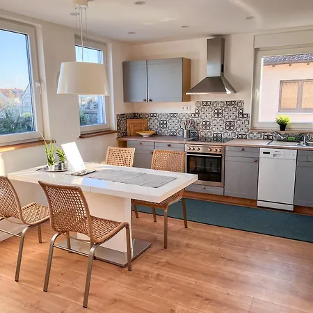 Helle Und Gemuetliche Ferienwohnung In Lorsch Buitenkant foto