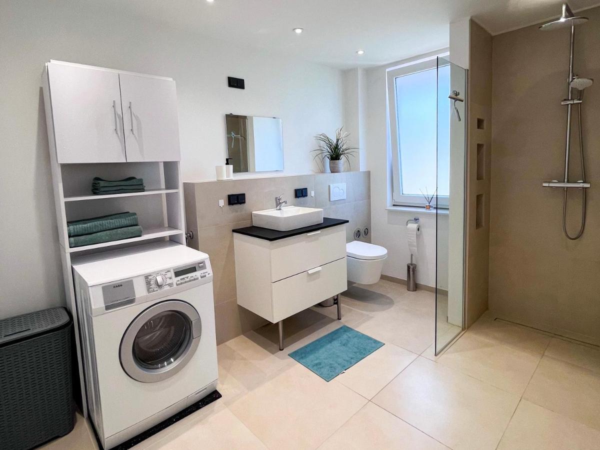 Appartement Helle Und Gemuetliche In *